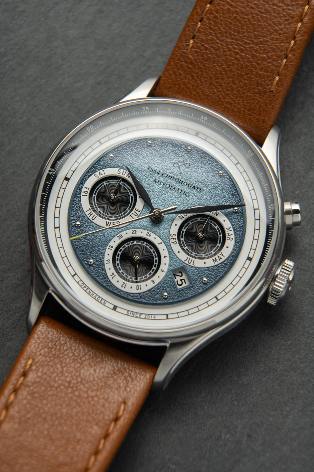 1564 Chronodate Automatic, Steel / Ice Blue