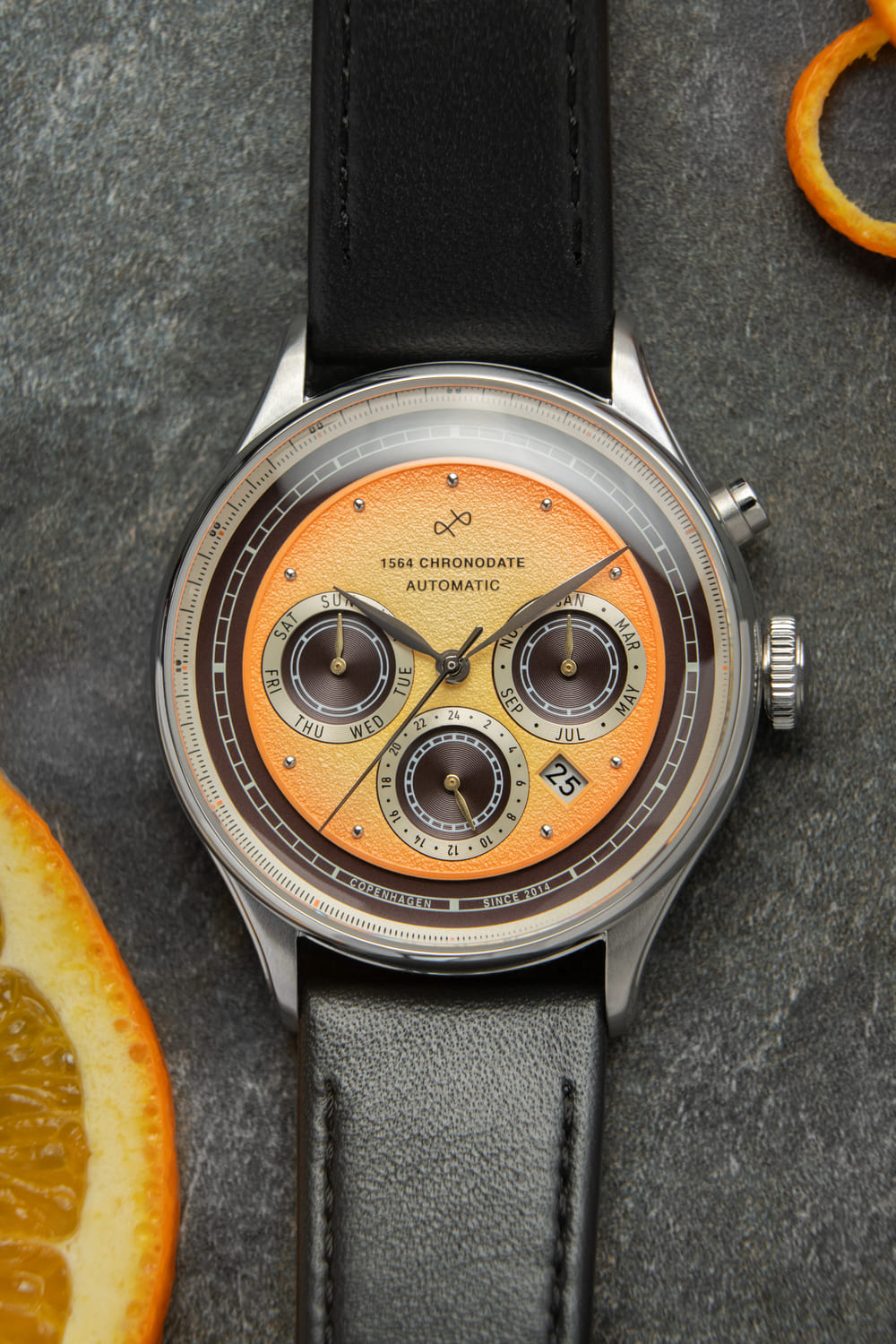 1564 Chronodate Automatic, Steel / Negroni