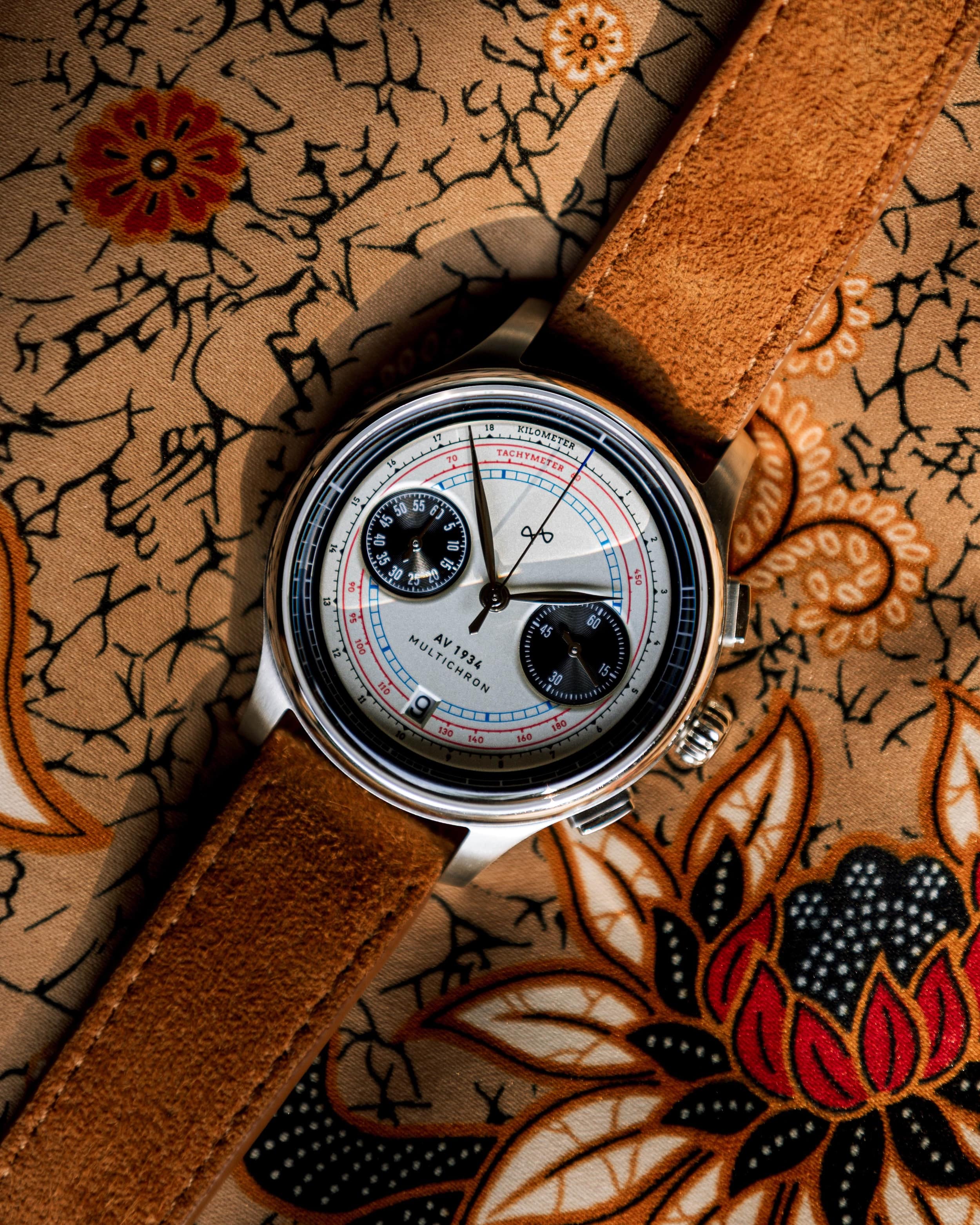1934 Multichron, Steel / Multicolor