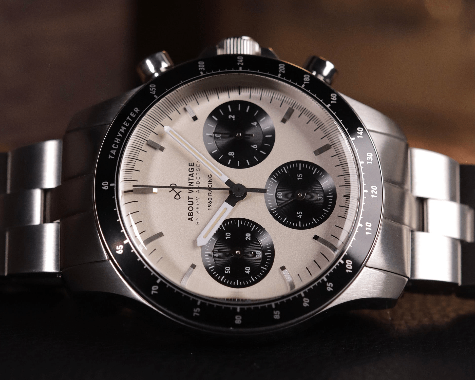 1960 Racing Chronograph, Steel / Off White & Black