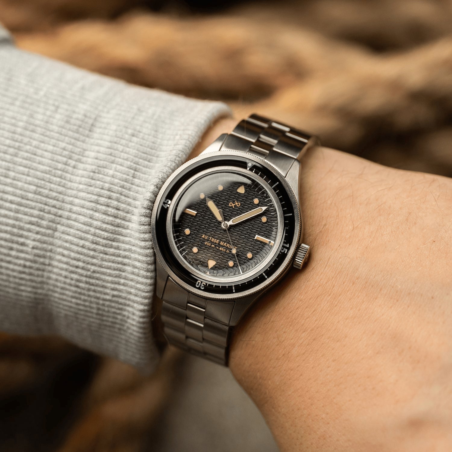 1956 Marine, Steel / Black