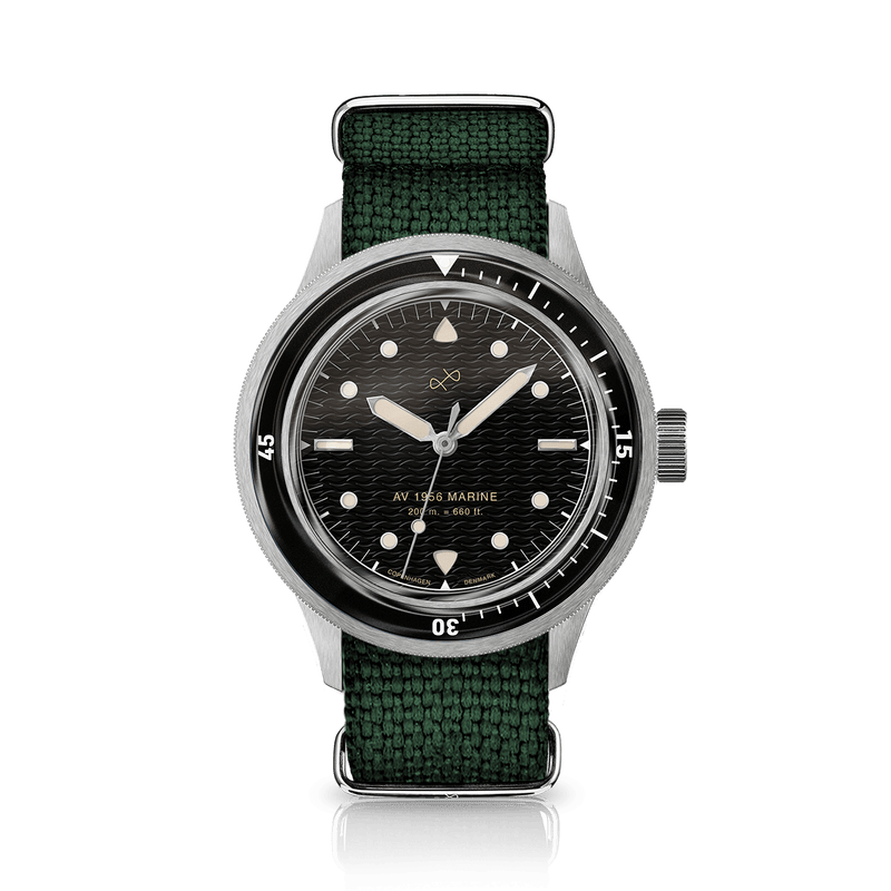 1956 Marine, Steel / Black