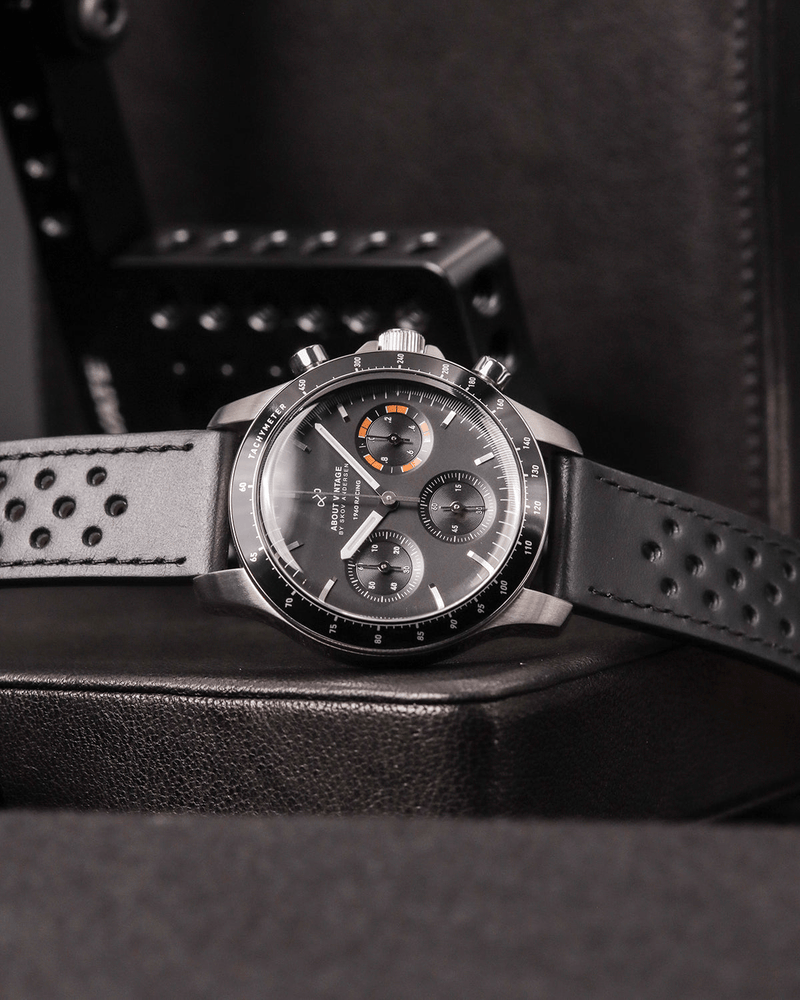 1960 Racing Chronograph, Steel / Black & Orange