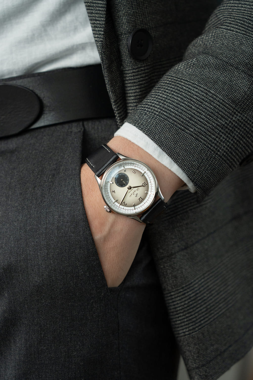 1968 Mechanical (Hand-Wound), Steel / Sand & Black