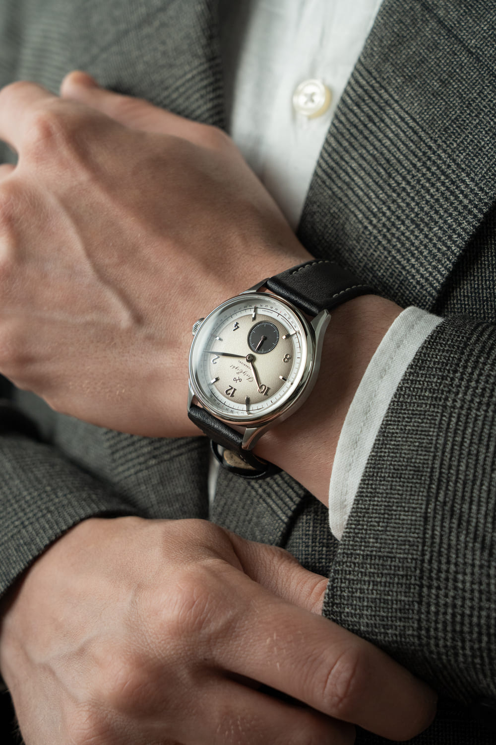 1968 Mechanical (Hand-Wound), Steel / Sand & Black