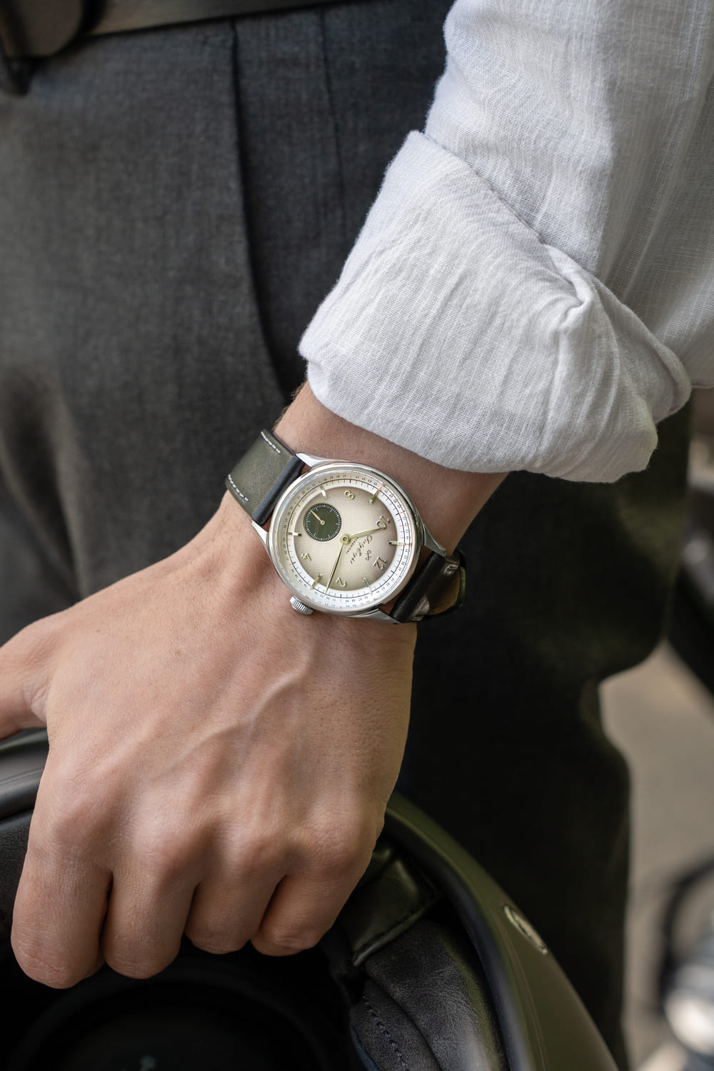 1968 Mechanical (Hand-Wound), Steel / Sand & Black