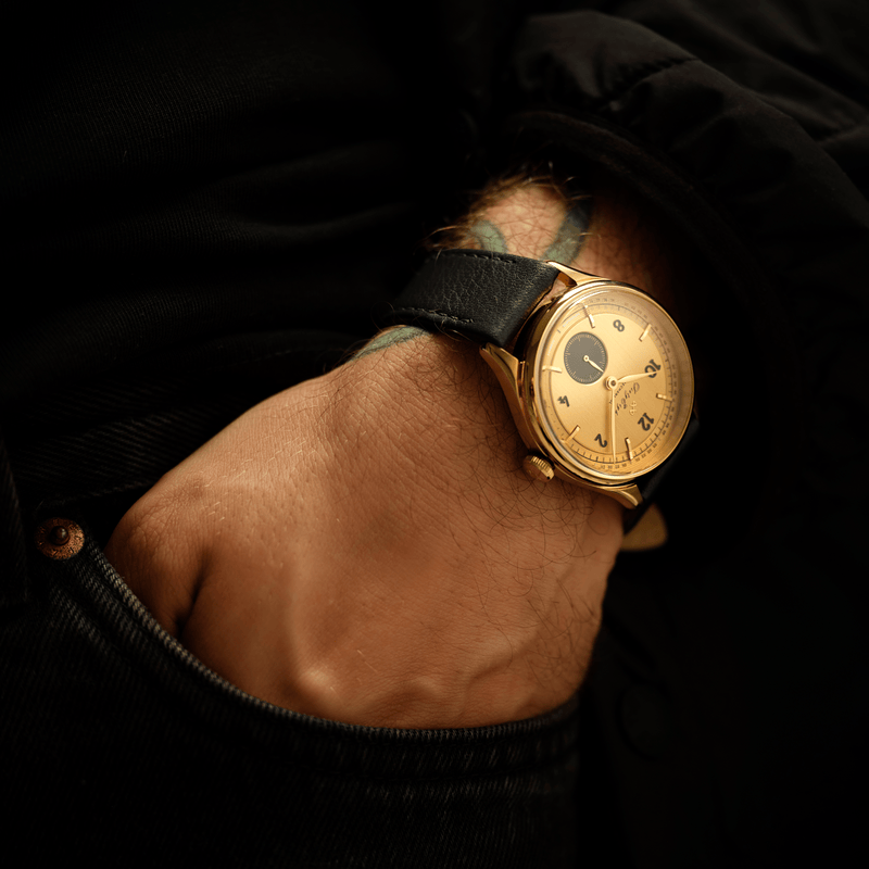 1968 Mechanical, Gold / Black