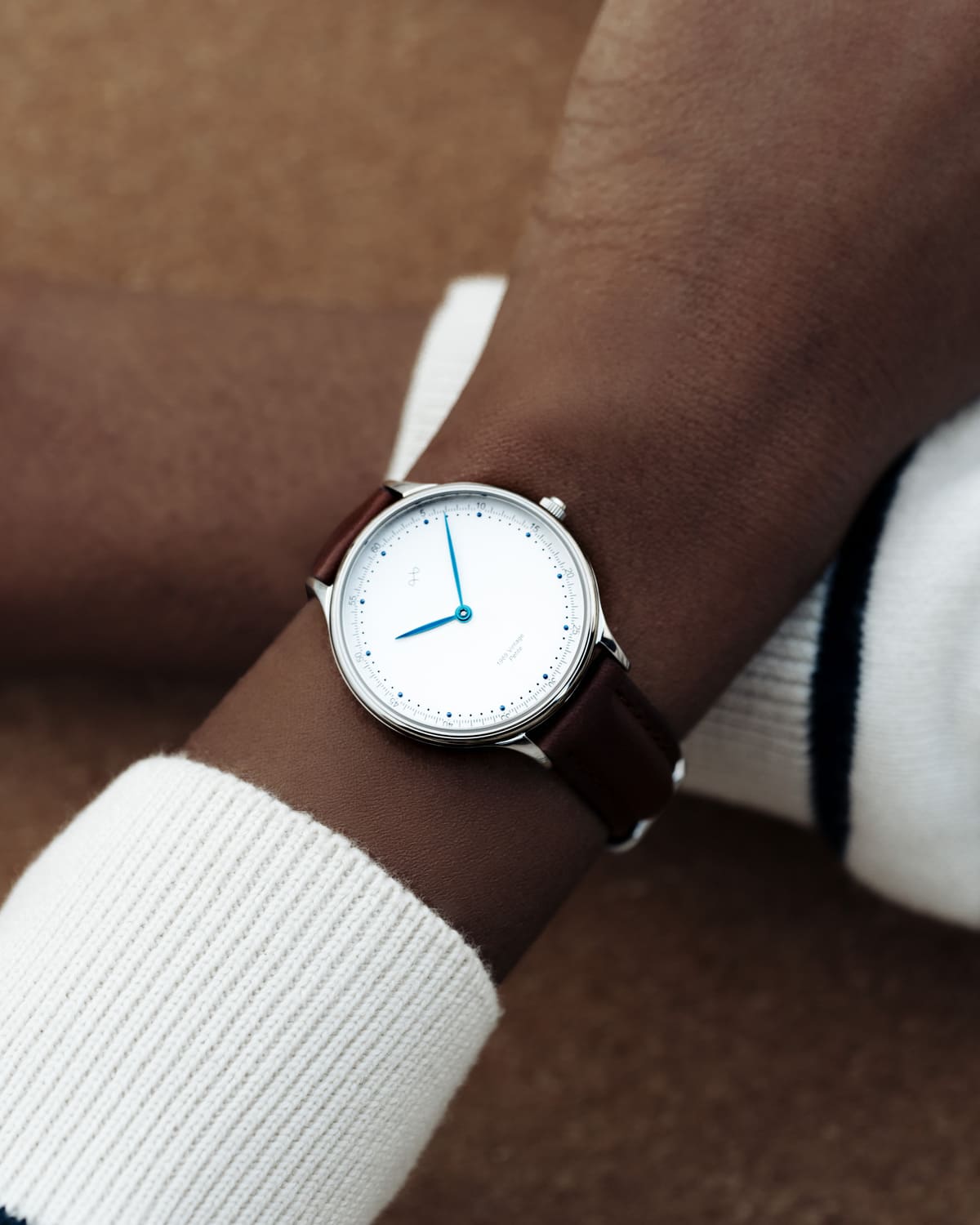 1969 Petite, Steel / White