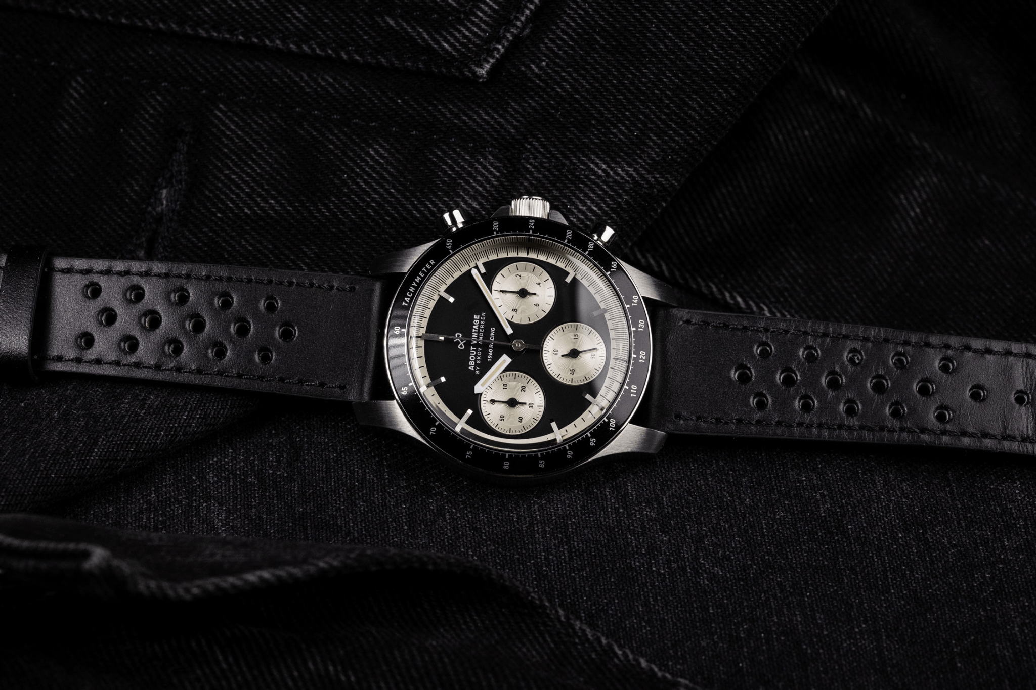 1960 Racing Chronograph, Steel / Black & Off White