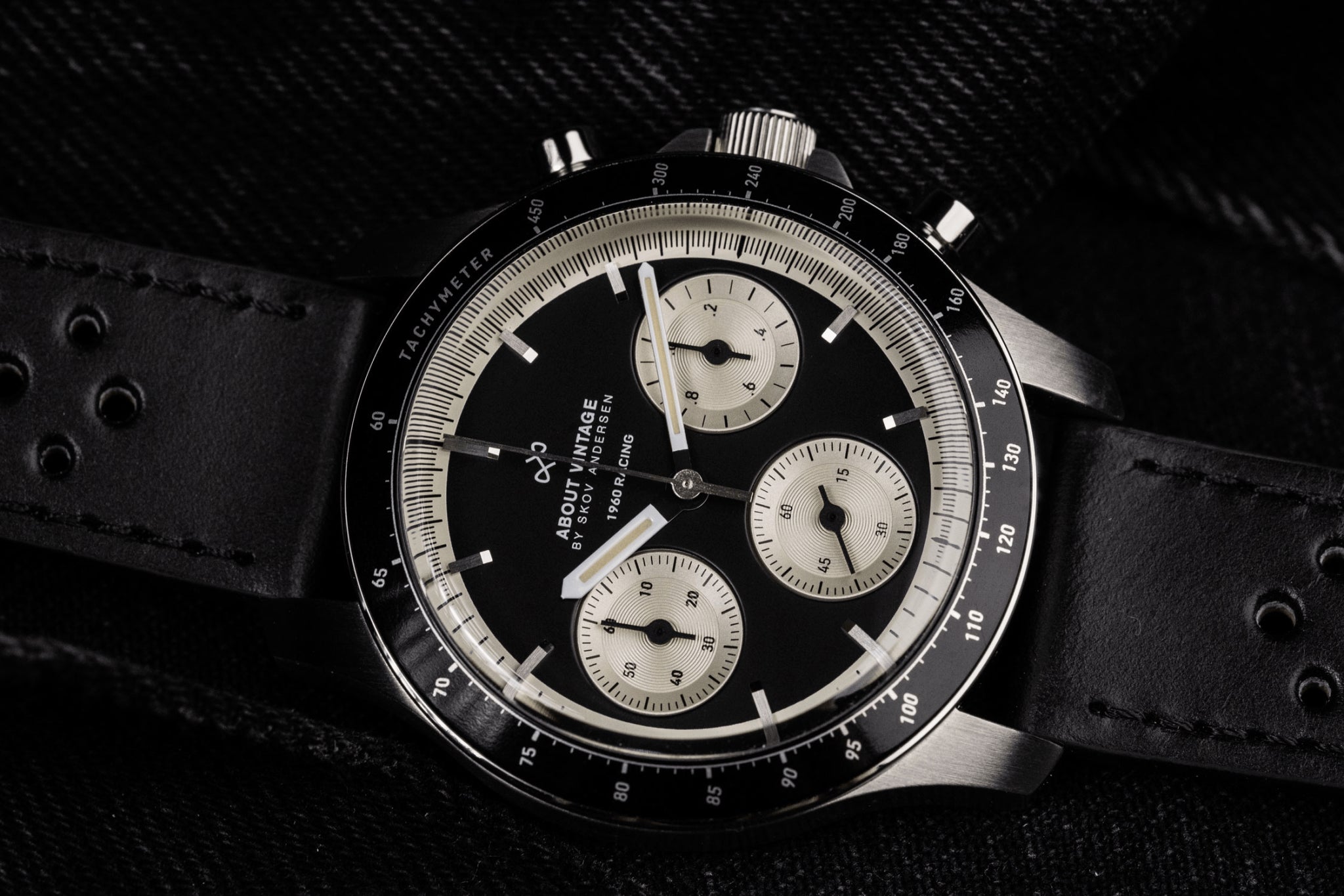 1960 Racing Chronograph, Steel / Black & Off White