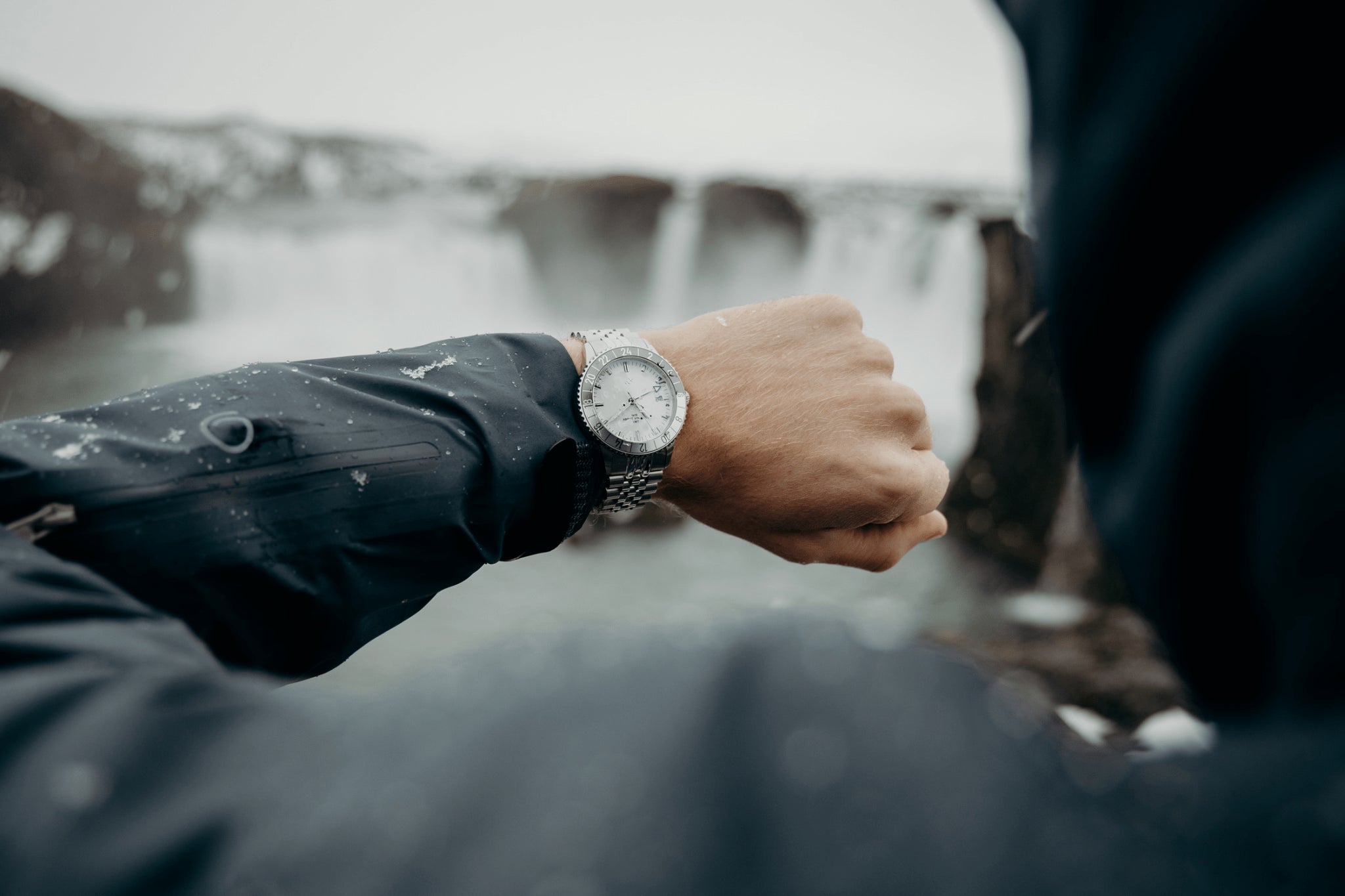 1970 Glacier GMT Automatic, Steel / White - Swiss Made